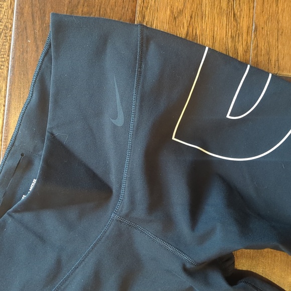 Nike dri-fit cropped length leggings - Picture 2 of 4
